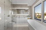 https://images.listonce.com.au/custom/160x/listings/17b-st-clair-crescent-mount-waverley-vic-3149/222/01682222_img_09.jpg?FtyRoGCvxjE