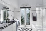https://images.listonce.com.au/custom/160x/listings/18-alexandra-street-south-yarra-vic-3141/461/01126461_img_05.jpg?MR0TF0zcEVc