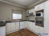 https://images.listonce.com.au/custom/160x/listings/18-almond-avenue-brooklyn-vic-3012/033/01203033_img_06.jpg?_bxBXXmQQdM