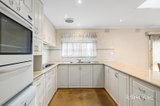 https://images.listonce.com.au/custom/160x/listings/18-amaroo-way-yallambie-vic-3085/249/01980249_img_06.jpg?0vIilND35zs