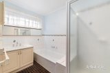 https://images.listonce.com.au/custom/160x/listings/18-amaroo-way-yallambie-vic-3085/249/01980249_img_12.jpg?8hsu0SigssI