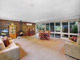 https://images.listonce.com.au/custom/160x/listings/18-andrew-crescent-croydon-south-vic-3136/556/00620556_img_06.jpg?dor-KRusEyM