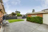 https://images.listonce.com.au/custom/160x/listings/18-arawata-drive-doncaster-east-vic-3109/102/01982102_img_11.jpg?wpM3pKM56eE