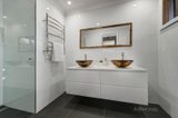 https://images.listonce.com.au/custom/160x/listings/18-barriedale-court-eltham-vic-3095/438/00691438_img_10.jpg?DRALgkS929E