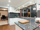 https://images.listonce.com.au/custom/160x/listings/18-batterbee-drive-mooroolbark-vic-3138/503/01529503_img_03.jpg?i2L1_3-k3wA