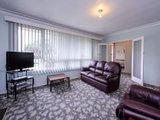 https://images.listonce.com.au/custom/160x/listings/18-benjamin-street-box-hill-north-vic-3129/736/01743736_img_02.jpg?iHv9_fsF-O8