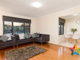 https://images.listonce.com.au/custom/160x/listings/18-blackburn-road-mooroolbark-vic-3138/597/01524597_img_02.jpg?8K4R03o0z2Q