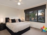 https://images.listonce.com.au/custom/160x/listings/18-blackburn-road-mooroolbark-vic-3138/597/01524597_img_07.jpg?IFBYXmQCbCQ