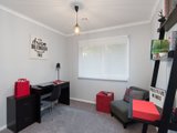 https://images.listonce.com.au/custom/160x/listings/18-blue-ridge-drive-mooroolbark-vic-3138/348/01524348_img_13.jpg?MUzXOSBjx5Q