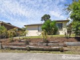 https://images.listonce.com.au/custom/160x/listings/18-bowen-road-lilydale-vic-3140/535/01528535_img_04.jpg?JlMQCREwQG8