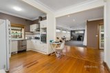 https://images.listonce.com.au/custom/160x/listings/18-boyd-street-altona-vic-3018/934/01573934_img_03.jpg?pLjg7zqhiQo