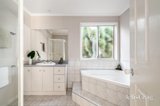 https://images.listonce.com.au/custom/160x/listings/18-brentwood-rise-eltham-vic-3095/294/01934294_img_14.jpg?391NaKhSiac