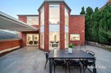 https://images.listonce.com.au/custom/160x/listings/18-brentwood-rise-eltham-vic-3095/294/01934294_img_18.jpg?6IG_NQjobhI