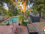 https://images.listonce.com.au/custom/160x/listings/18-buckmaster-drive-mount-evelyn-vic-3796/375/01526375_img_14.jpg?BvwIHOiUJNY