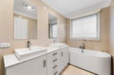 https://images.listonce.com.au/custom/160x/listings/18-carlton-court-templestowe-vic-3106/779/01772779_img_06.jpg?qV-ir94GjtU