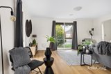 https://images.listonce.com.au/custom/160x/listings/18-chestnut-road-mill-park-vic-3082/187/01829187_img_03.jpg?vCl5z8PefUw