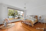 https://images.listonce.com.au/custom/160x/listings/18-clarence-street-geelong-west-vic-3218/128/01919128_img_11.jpg?cTSVsKSWiWY