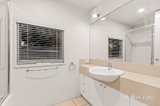 https://images.listonce.com.au/custom/160x/listings/18-clifford-parade-barwon-heads-vic-3227/253/01934253_img_07.jpg?HUJNs1C4UHU