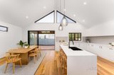 https://images.listonce.com.au/custom/160x/listings/18-college-street-wendouree-vic-3355/592/01705592_img_01.jpg?BR4eIisqlaI