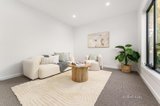 https://images.listonce.com.au/custom/160x/listings/18-college-street-wendouree-vic-3355/592/01705592_img_13.jpg?2dSiCtixPbc