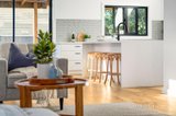 https://images.listonce.com.au/custom/160x/listings/18-college-street-wendouree-vic-3355/592/01705592_img_19.jpg?422qMLgucMo