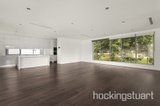 https://images.listonce.com.au/custom/160x/listings/18-collins-street-kew-vic-3101/821/01683821_img_03.jpg?xXg5Nfd1hY0