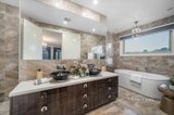 https://images.listonce.com.au/custom/160x/listings/18-compton-street-glen-waverley-vic-3150/962/01721962_img_11.jpg?WPDI0ZSP_Gc