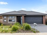 https://images.listonce.com.au/custom/160x/listings/18-corella-road-armstrong-creek-vic-3217/297/01552297_img_01.jpg?AAU040F_dVU