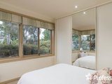 https://images.listonce.com.au/custom/160x/listings/18-corrong-crescent-mooroolbark-vic-3138/440/01526440_img_11.jpg?yovcJuzAR3M