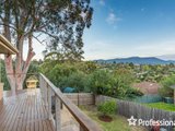 https://images.listonce.com.au/custom/160x/listings/18-corrong-crescent-mooroolbark-vic-3138/440/01526440_img_16.jpg?efuWKb6eXb0