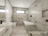 https://images.listonce.com.au/custom/160x/listings/18-cumberland-avenue-balwyn-north-vic-3104/916/01683916_img_08.jpg?hPhZG-Q7uyY