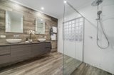 https://images.listonce.com.au/custom/160x/listings/18-dandallo-drive-eltham-vic-3095/693/01289693_img_09.jpg?PdaZB-Hcigo