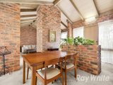 https://images.listonce.com.au/custom/160x/listings/18-darlington-avenue-wheelers-hill-vic-3150/249/01661249_img_05.jpg?yZQodmQ6q5Q