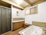 https://images.listonce.com.au/custom/160x/listings/18-darlington-avenue-wheelers-hill-vic-3150/249/01661249_img_08.jpg?HB8FSbX_qAg