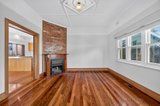 https://images.listonce.com.au/custom/160x/listings/18-davies-street-preston-vic-3072/008/01807008_img_06.jpg?SkCRH1h9dgQ