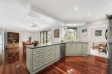 https://images.listonce.com.au/custom/160x/listings/18-dwyer-court-donvale-vic-3111/821/00624821_img_05.jpg?7chsmANyVYY