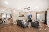 https://images.listonce.com.au/custom/160x/listings/18-eastwood-crescent-mooroolbark-vic-3138/572/01913572_img_10.jpg?6IOuqqX9O0I