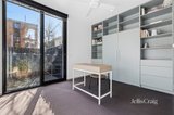 https://images.listonce.com.au/custom/160x/listings/18-egan-street-richmond-vic-3121/122/01938122_img_07.jpg?M4cNej6pC3A