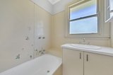 https://images.listonce.com.au/custom/160x/listings/18-falcon-street-norlane-vic-3214/731/01698731_img_07.jpg?6gb_DCYIzdU