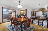 https://images.listonce.com.au/custom/160x/listings/18-gauntlet-avenue-glen-waverley-vic-3150/459/01753459_img_07.jpg?hwHXUOlgM-s