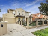 https://images.listonce.com.au/custom/160x/listings/18-glen-orme-avenue-mckinnon-vic-3204/615/01610615_img_01.jpg?__gftIYqsLI