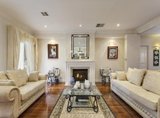 https://images.listonce.com.au/custom/160x/listings/18-glen-orme-avenue-mckinnon-vic-3204/615/01610615_img_03.jpg?Kv3UgKwnDow