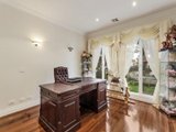 https://images.listonce.com.au/custom/160x/listings/18-glen-orme-avenue-mckinnon-vic-3204/615/01610615_img_06.jpg?rmjatlgIxvw