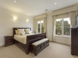 https://images.listonce.com.au/custom/160x/listings/18-glen-orme-avenue-mckinnon-vic-3204/615/01610615_img_07.jpg?B9AqIGa2Cxo