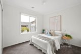 https://images.listonce.com.au/custom/160x/listings/18-glengate-street-hamlyn-heights-vic-3215/979/01459979_img_09.jpg?ukqGfRb_35s