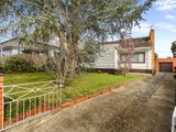 https://images.listonce.com.au/custom/160x/listings/18-glenice-avenue-blackburn-south-vic-3130/683/01743683_img_12.jpg?HwoSYDw30Hs