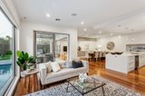 https://images.listonce.com.au/custom/160x/listings/18-hall-street-mckinnon-vic-3204/095/00644095_img_04.jpg?pOYMFz4M3Zc