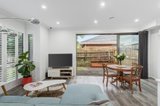 https://images.listonce.com.au/custom/160x/listings/18-hawthory-road-kilsyth-vic-3137/579/00995579_img_04.jpg?RlzLBYMUvD4