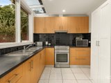 https://images.listonce.com.au/custom/160x/listings/18-herbert-street-albert-park-vic-3206/041/01090041_img_06.jpg?xjhubwbmAoc