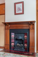 https://images.listonce.com.au/custom/160x/listings/18-hertford-crescent-balwyn-vic-3103/952/01183952_img_08.jpg?ylVZA7nKJIA